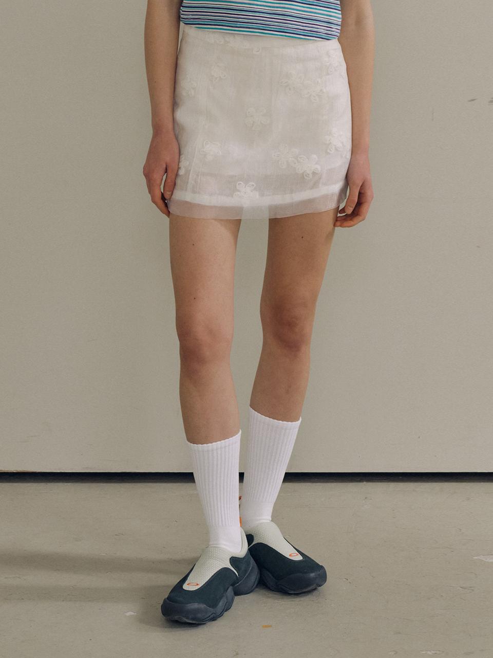 PoshyFreckles Bloom Veil Skirt [Cream]