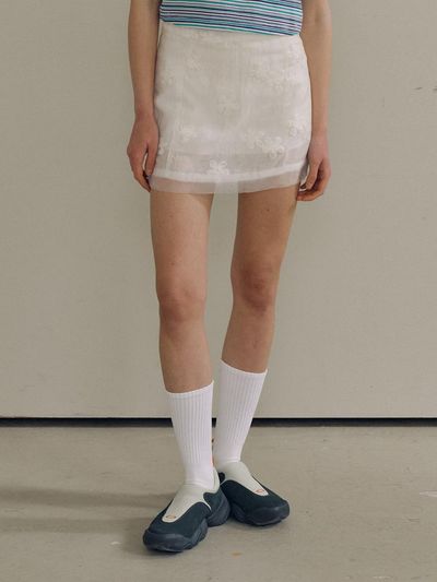 PoshyFreckles Bloom Veil Skirt [Cream]