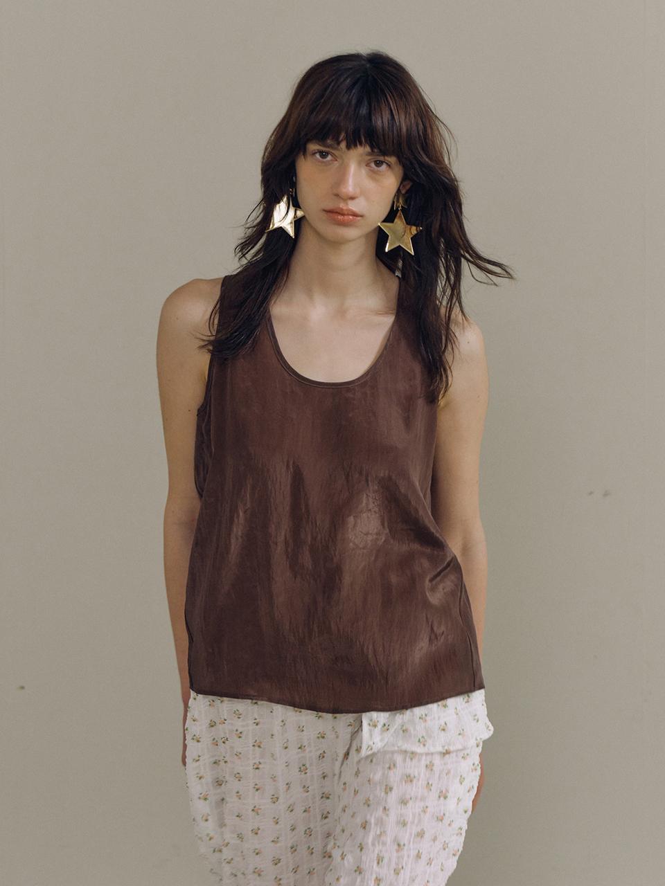 PoshyFreckles Glow Sleeveless Blouse [Moss Brown]