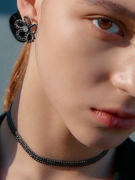 POSTLUDE 3 Linkstone Chocker