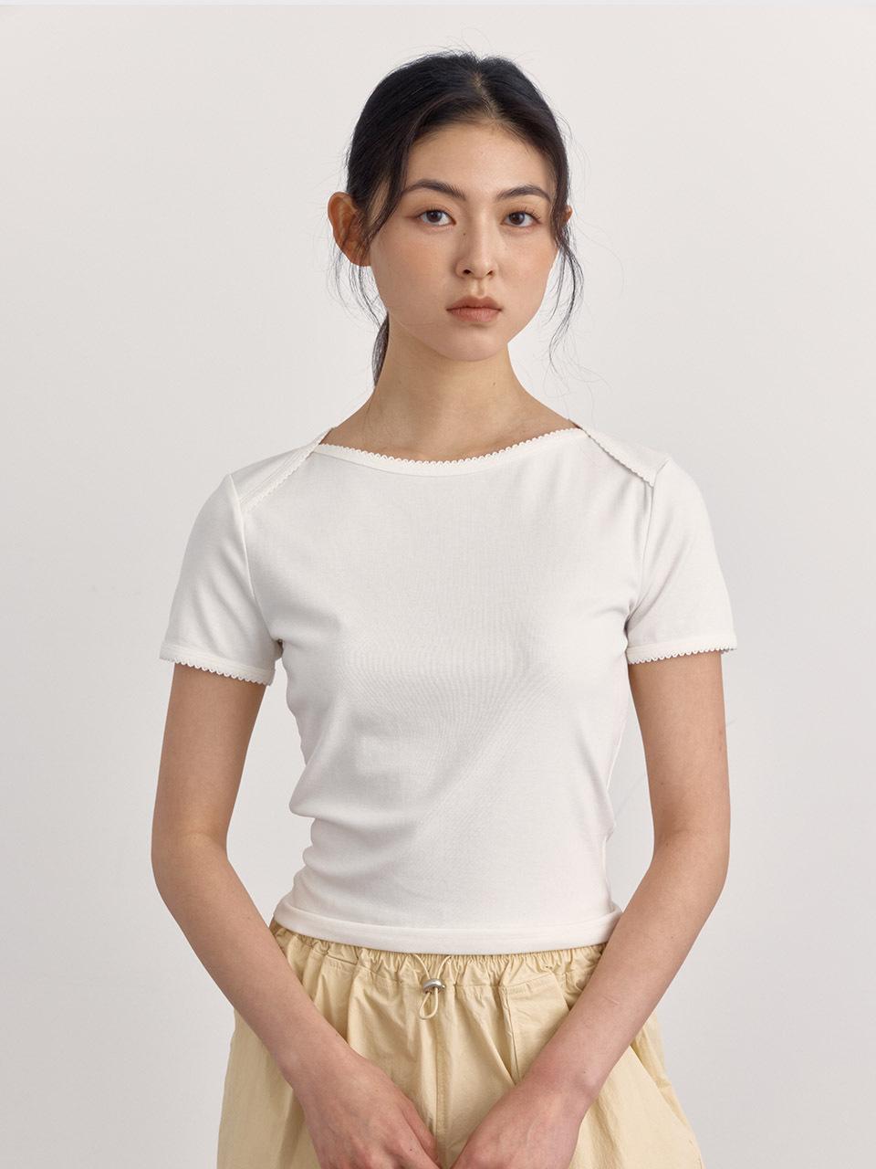 PREECY Frill Neck Slim T-Shirt
