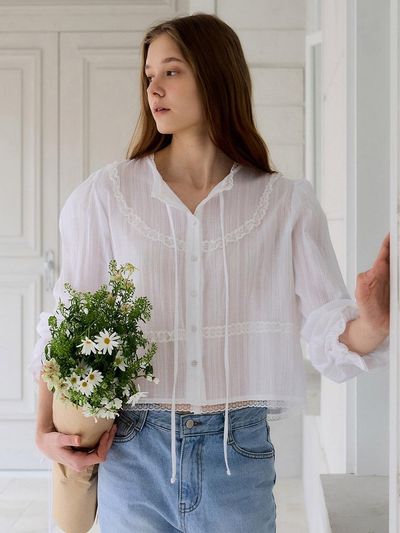 PREECY SERENE RIBBON LACE BLOUSE [WHITE]