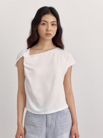 PREECY SOFT TWIST SHOULDER BLOUSE