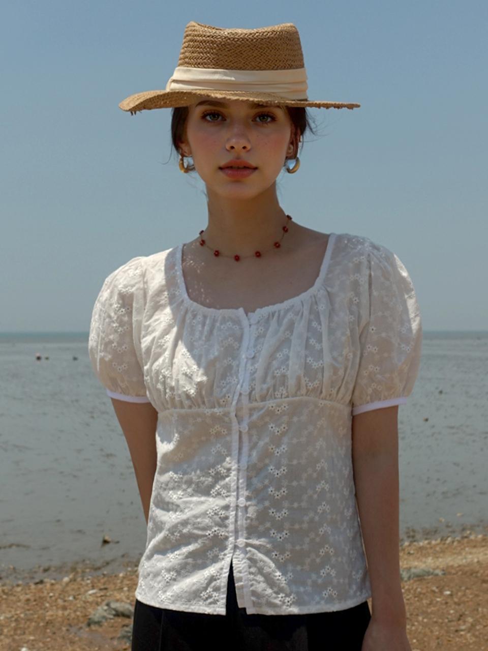 PREMIERE AMOUR Romantic Puff Sleeve Flower Blouse - White