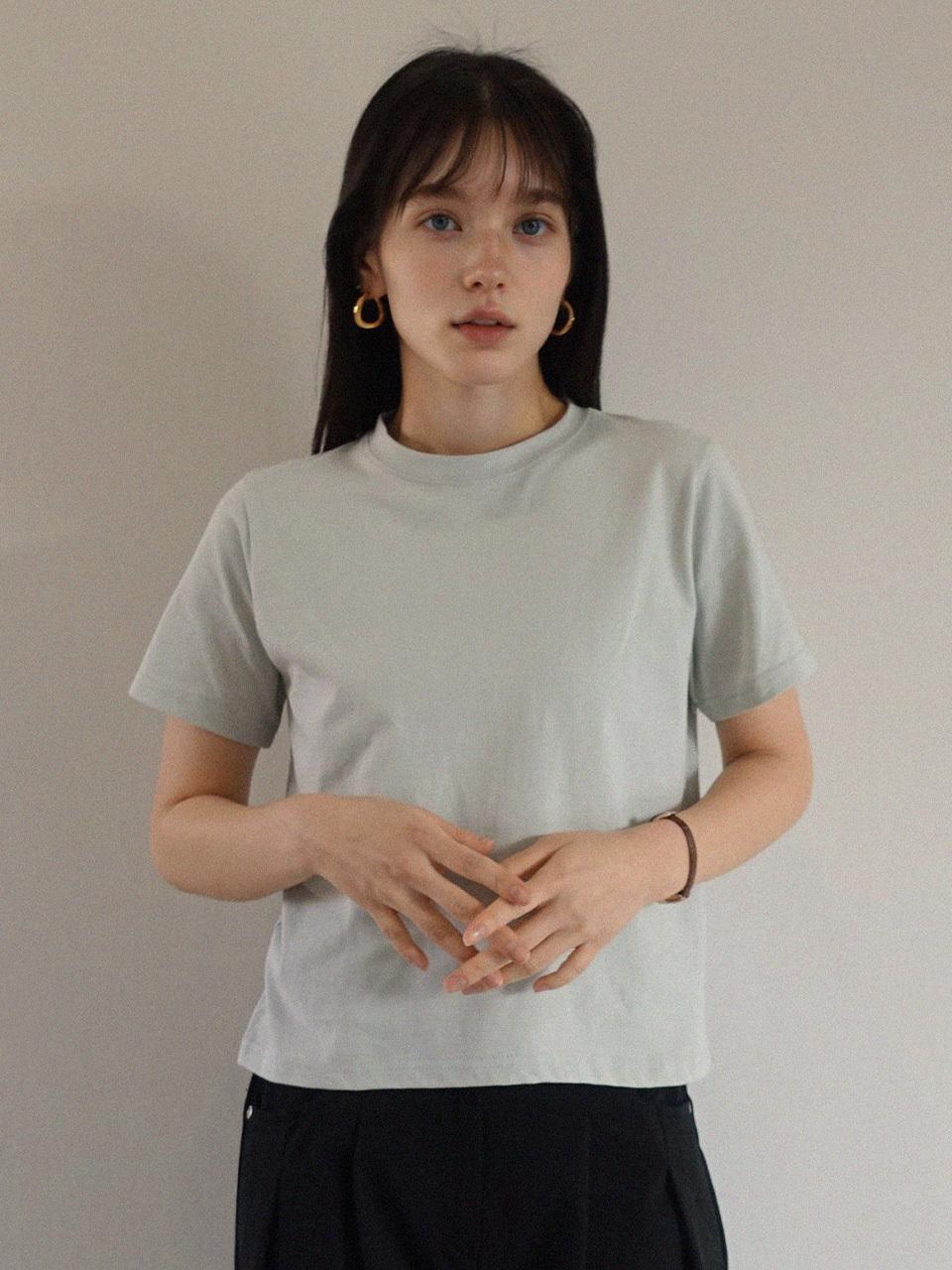 PREMIERE AMOUR Silky Modern Semi-Crop Cotton T-shirt [GREEN]