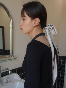 PREMIERE AMOUR Square Line Silk Premium Scarf [Black]