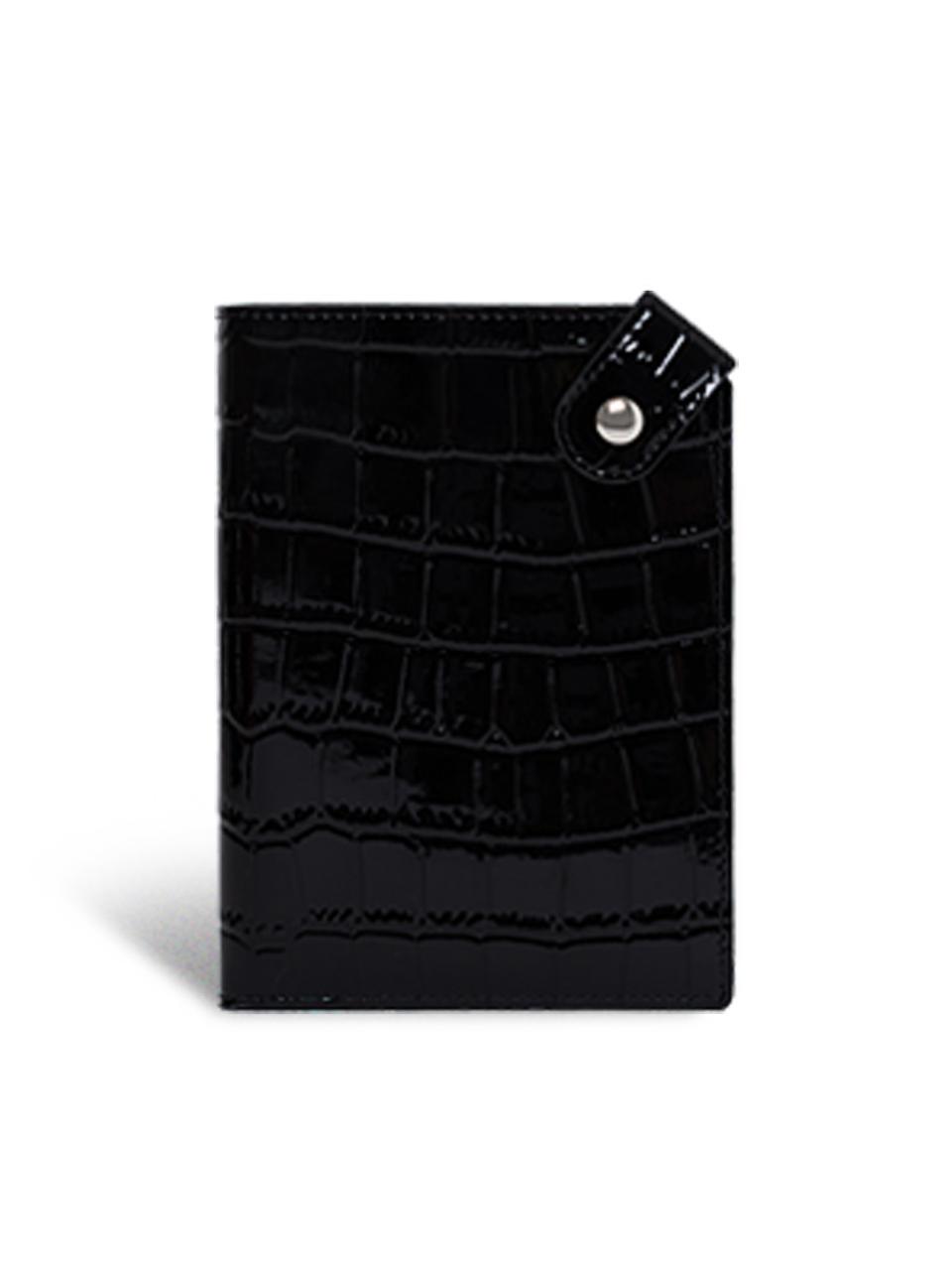 Prends soin de toi Matiere leather passport wallet Black