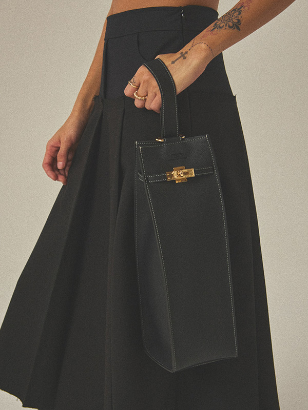 Prends soin de toi Matire Wine Bag_Black