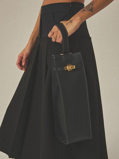Prends soin de toi Matire Wine Bag_Black