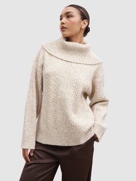 Pretty Lavish Pretty Lavish Blossom Cable Knit Roll Neck Jumper