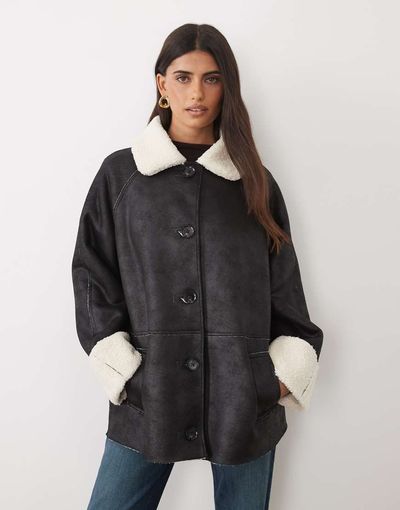 Pretty Lavish Pretty Lavish faux shearling contrast collar and cuffs boxy aviator coat in black