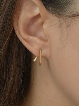 Primaute Cross J Earring