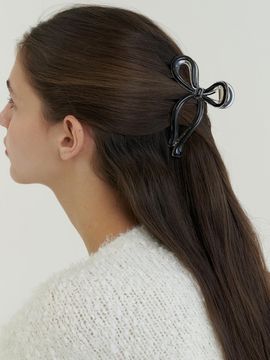 Primaute Curve Ribbon Pin