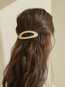 Primaute Marble Round Hairpin