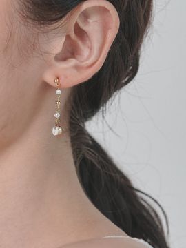 Primaute One Drop Earring