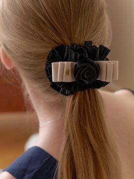 Primaute Rose Frill Ribbon Scrunchie_Beige