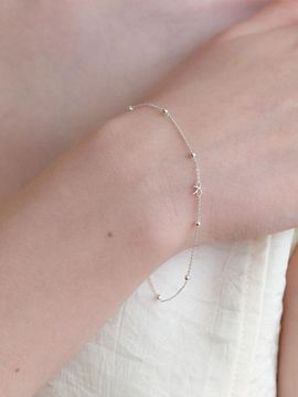 Primaute Sterling Silver Delicate Ribbon Chain Bracelet