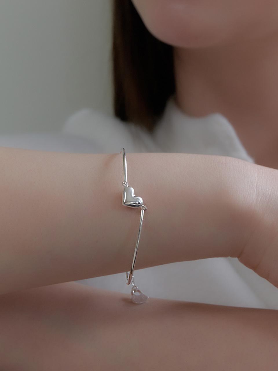 Primaute Sterling Silver Heart Round Adjustable Bracelet