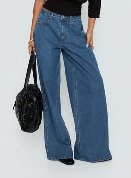 Princess Polly Lower Impact Naylor Mid Rise Wide Leg Jeans Mid Blue Wash