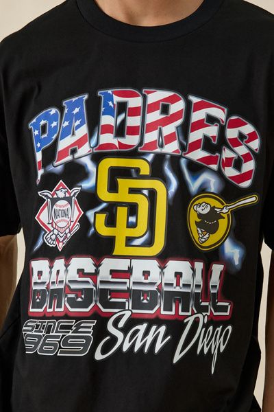 Pro Standard Pro Standard MLB San Diego Padres Victory Graphic Tee in Black, Men's at Urban Outfitters