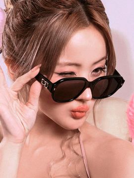 PUBLIC BEACON Oversized Heart Emblem Eyewear [Black]