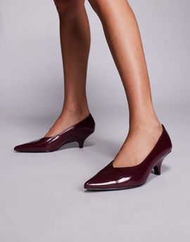 Public Desire Public Desire Lunch Date low heel pumps in burgundy-Red
