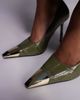 Public Desire Public Desire Rotate heeled pumps in green croc with gold toe caps - 2
