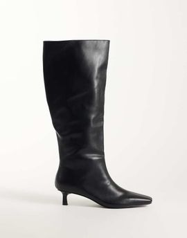 Public Desire Public Desire Sandra kitten heel knee boots in black