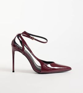 Public Desire Wide Fit Public Desire Wide Fit Allegedly heeled pumps in burgundy patent-Red