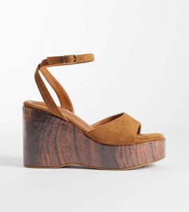 Public Desire Wide Fit Public Desire Wide Fit Aluna wedge sandals in tan suedette-Brown