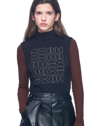 PUBLICKA X TARU PRINTED TURTLE NECK TOP, BLACK + BROWN