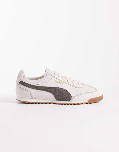 Puma Puma Palermo sneakers in green with gum sole and lace detail