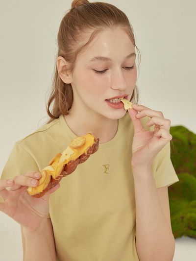 QUAFE MINI LOGO T-SHIRT [GREEN]