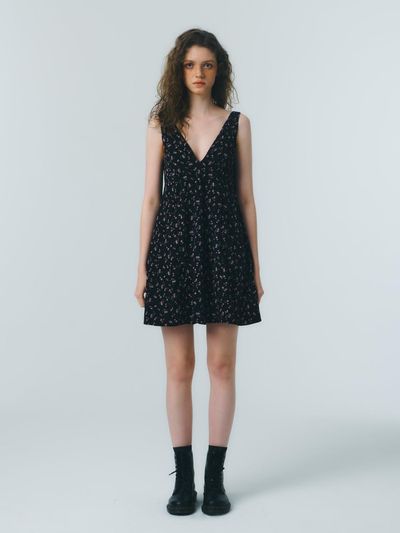 QUAFE VINTAGE FLOWER DRESS_black