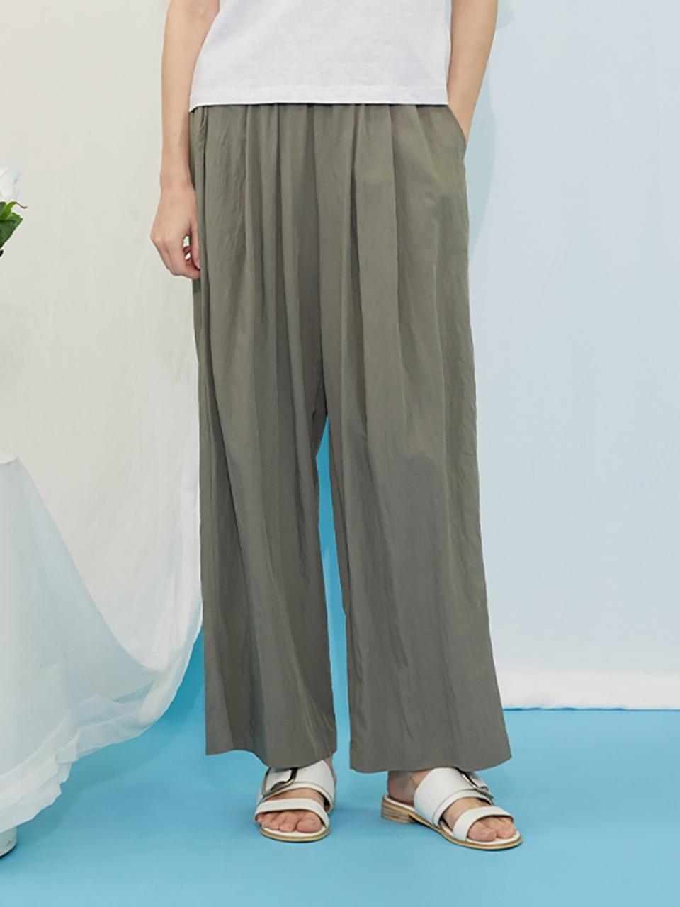 QUEEN STYLE Nylon Wide Pants [DARK KHAKI]