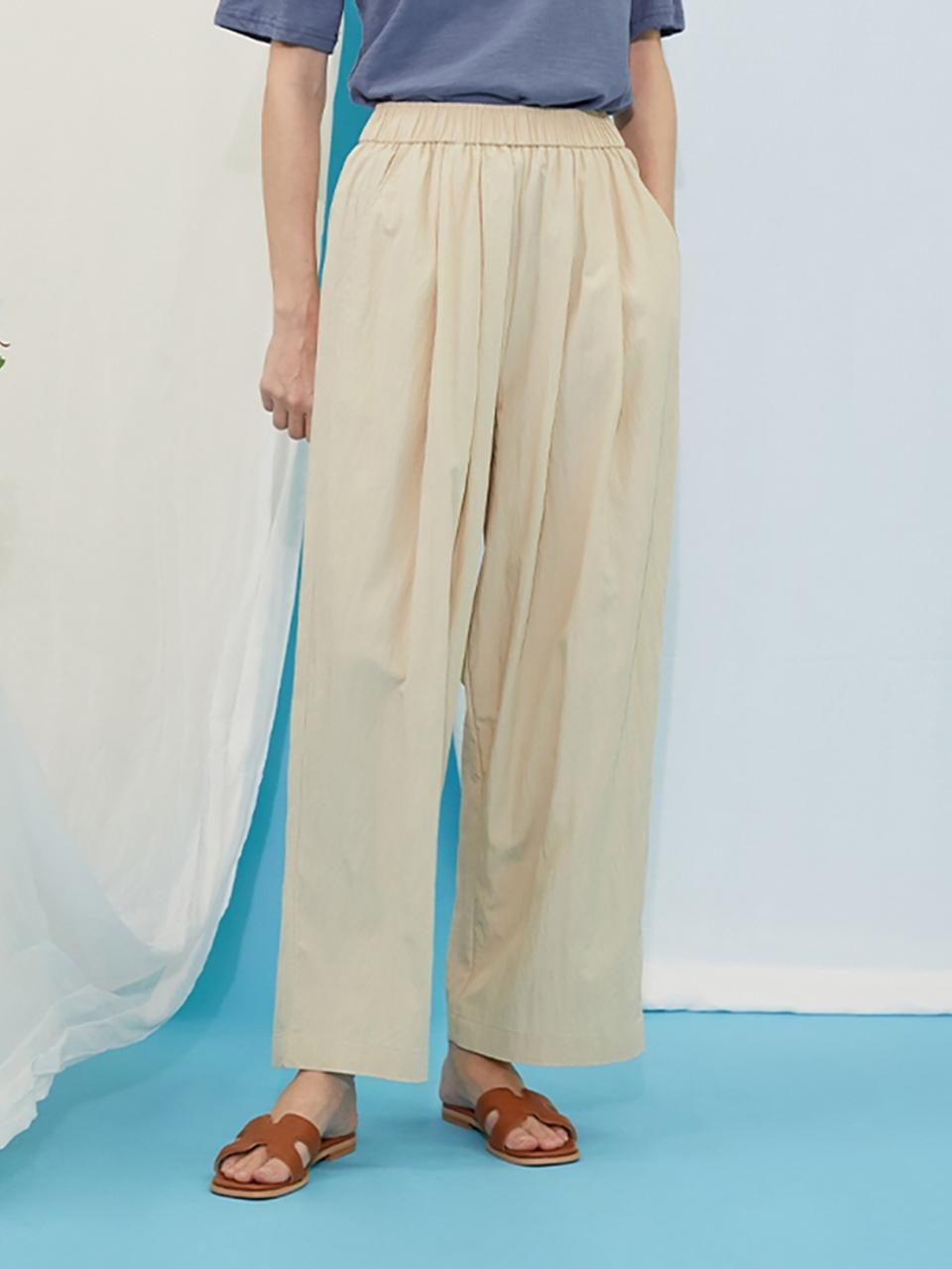 QUEEN STYLE Nylon Wide Pants [LIGHT BEIGE]