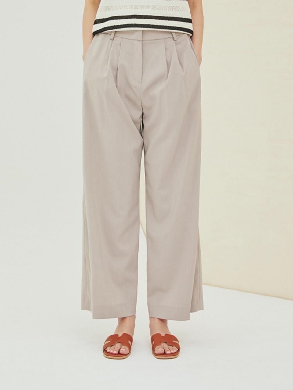 QUEEN STYLE Side Single-Pleat Casual Pants (BEIGE)