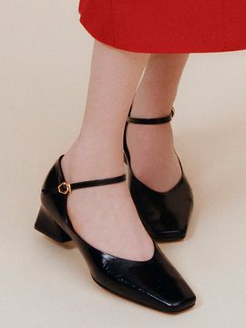 RACHEL COX Ailyn Pumps