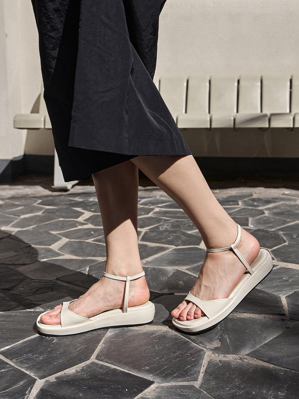 RACHEL COX Esther Sandals