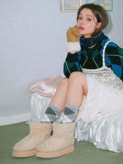 re e re r528_Shearing Platform Fur Boots_2color