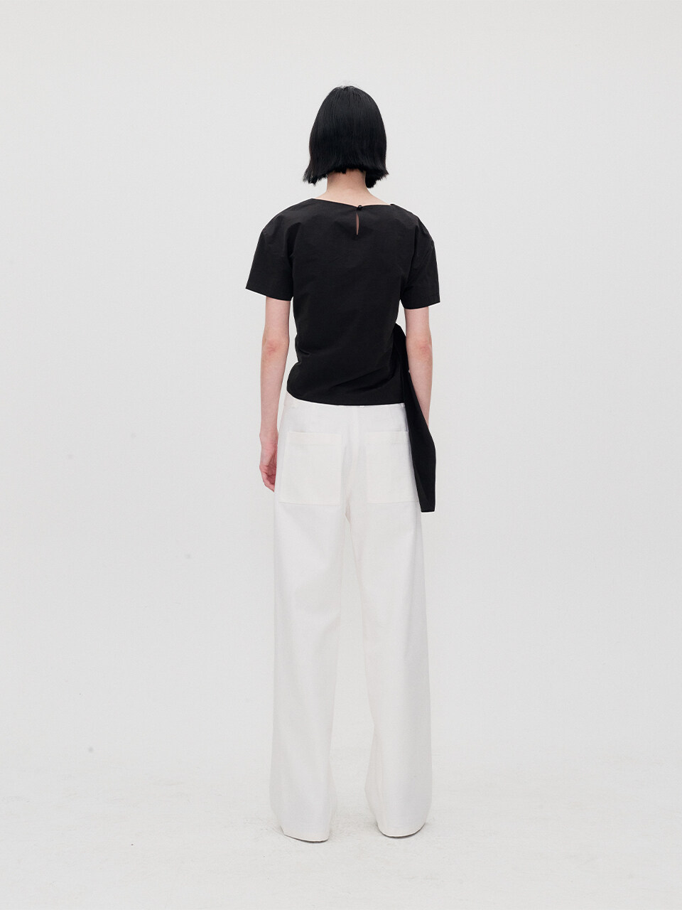RE RHEE Asymmetric-Hem Blouse