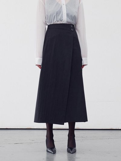 RE RHEE Asymmetric Hem Wrap Midi Skirt - Black