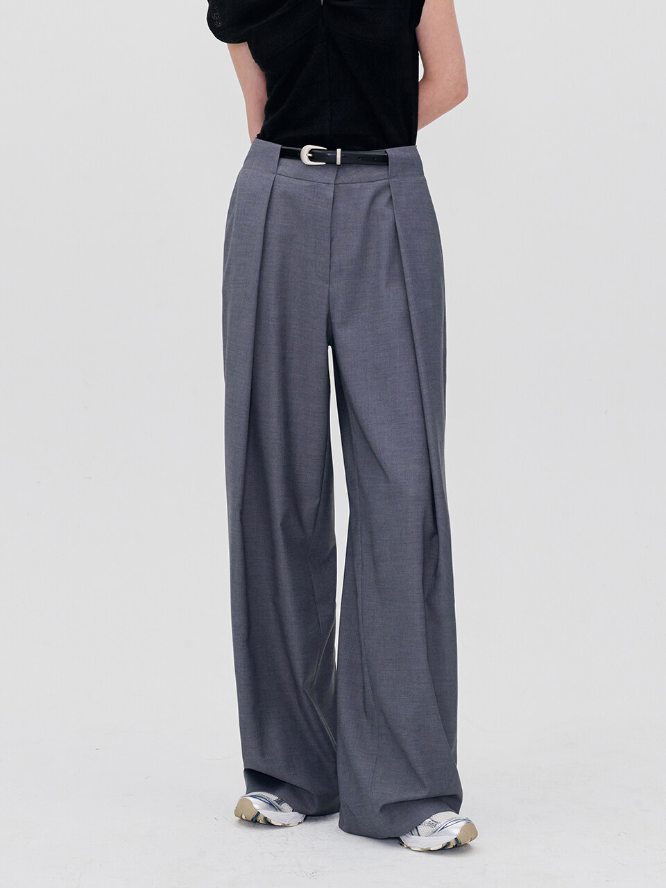 RE RHEE Belt Waist Detail Wide Leg Trousers_Gray