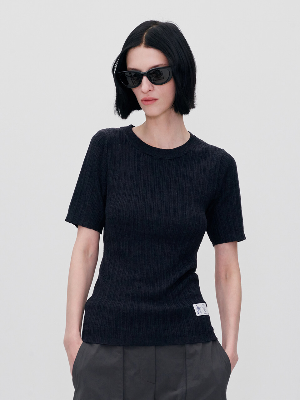RE RHEE Cuff Sleeve Pleated Top_Black