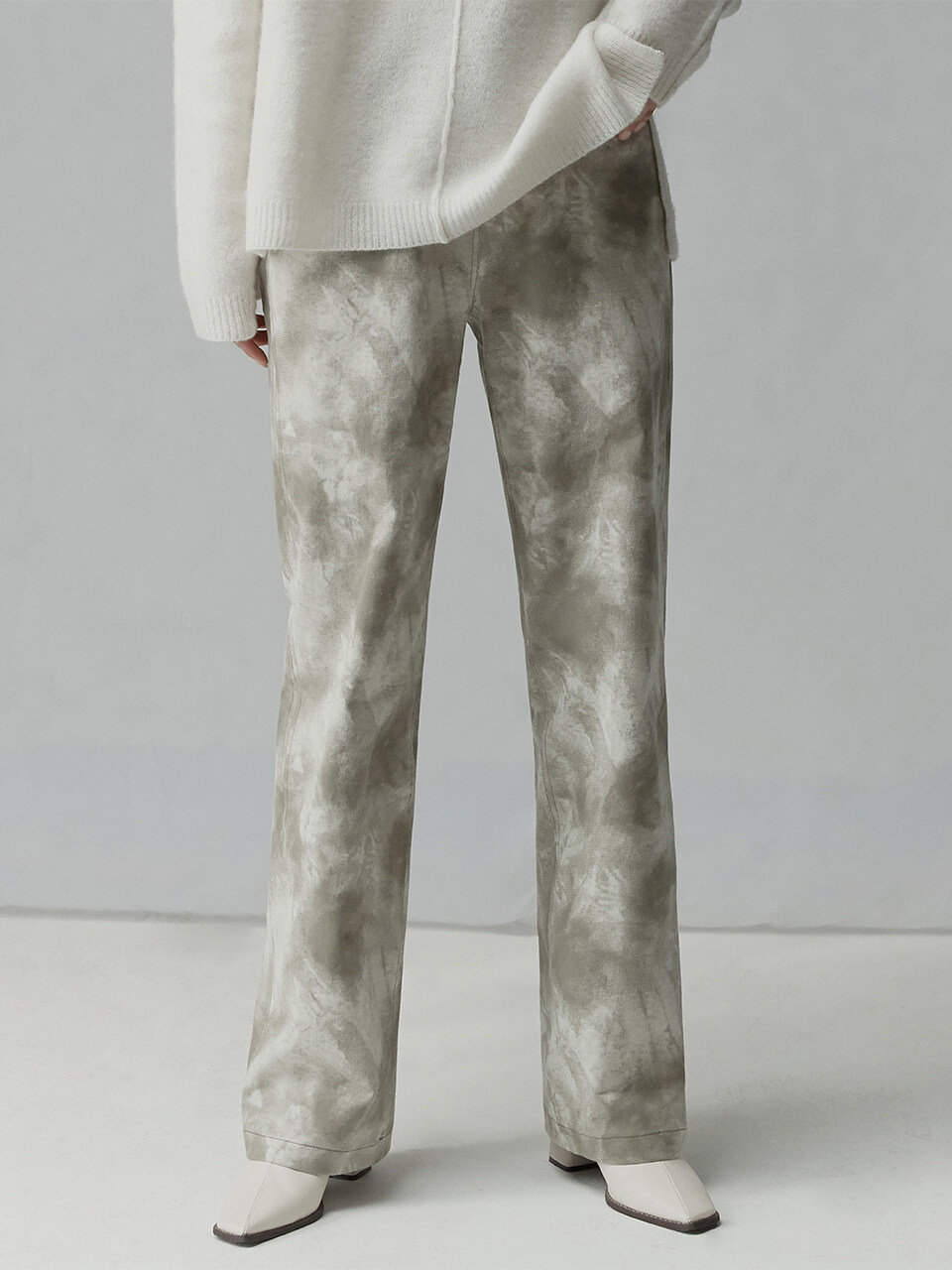 RE RHEE Discharge Printed Cotton Straight Leg Jeans