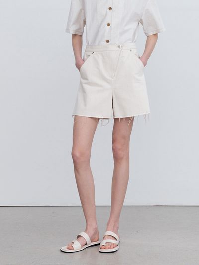 RE RHEE Frayed Hem Asymmetric Shorts