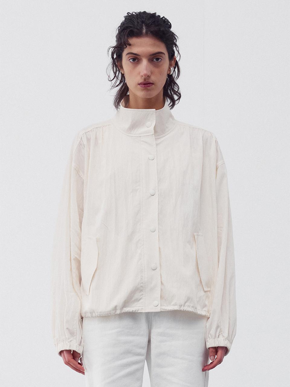 RE RHEE High Neck Buttoned Jacket