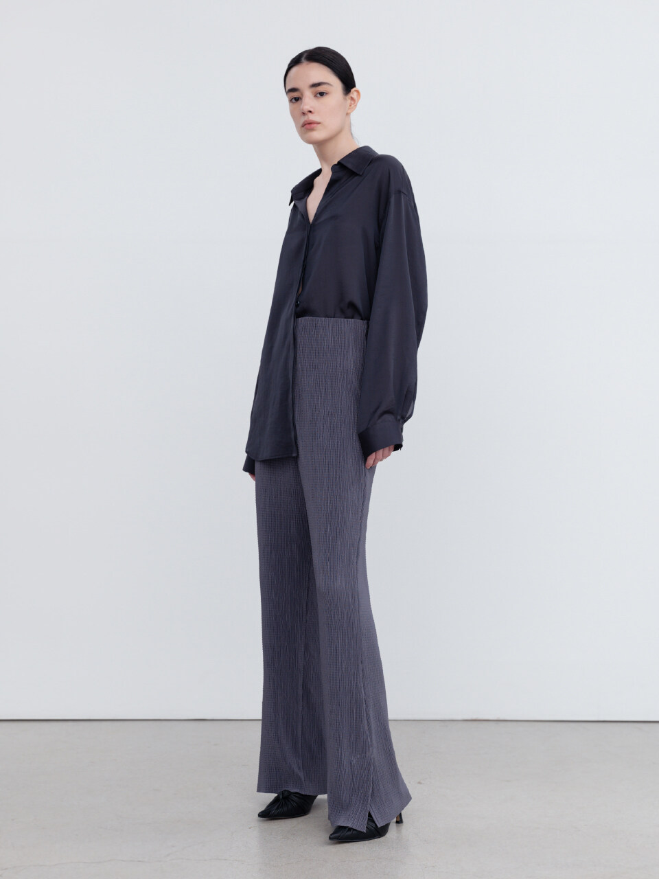 RE RHEE High Rise Pleated Pants (Charcoal)