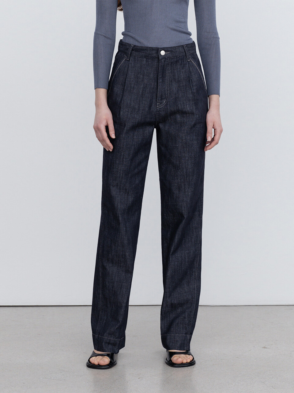 RE RHEE Logo Embroidered Straight Leg Jeans_Indigo
