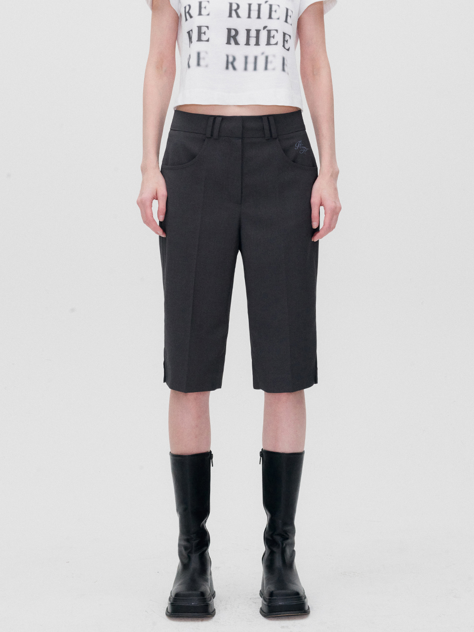RE RHEE Pocket Logo Midi Shorts